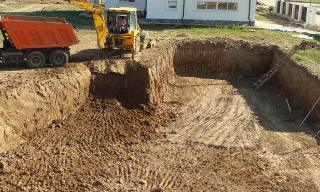 Рытье котлованов под фундамент в Пугачеве – цена от 2644 руб. за м3 | 2Землекопа-Пгч